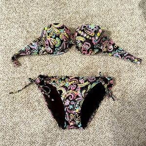 Victoria's Secret Women's Bikini Swimsuit